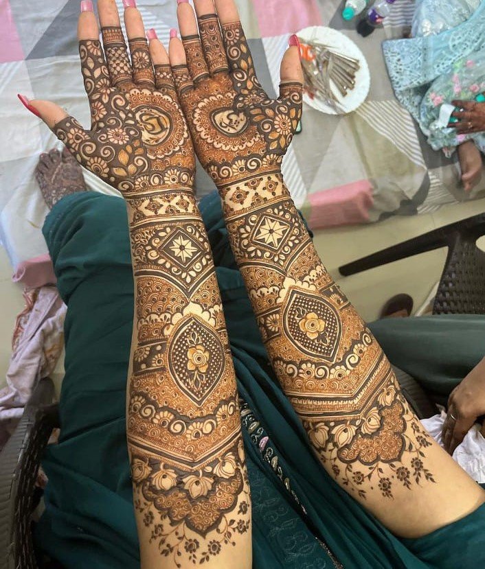 Specialist Bridal Mehandi